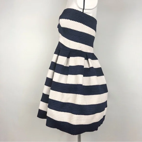 San Souci Navy & White Striped Strapless Mini Dress Size M - Picture 7 of 9